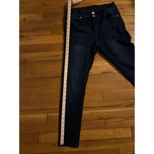 Tahari Women’s Dark Blue Skinny Jeans – Size 28 – Excellent Condition